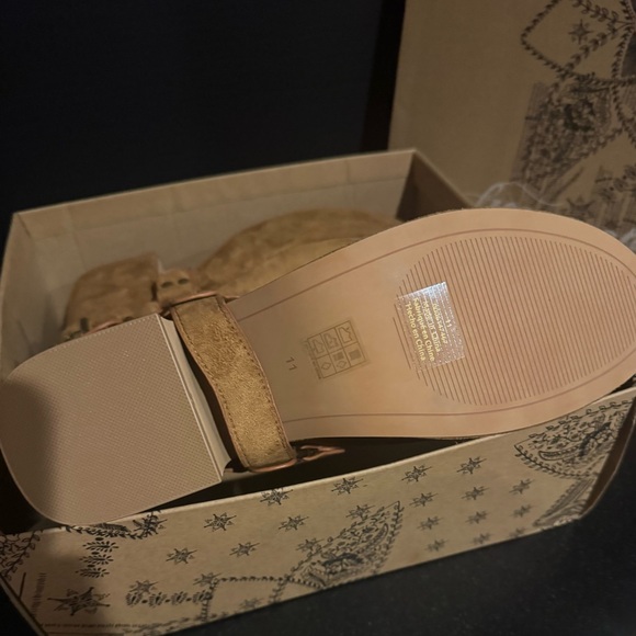 Free People Amalia Harness Clogs - Size 11 - Picture 5 of 13